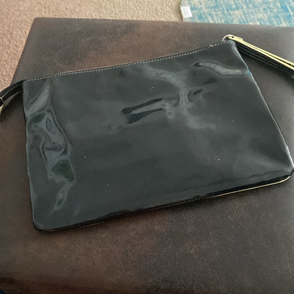 Vera Wang leather and patented leather clutch purse  gently used - Picture 5 of 12